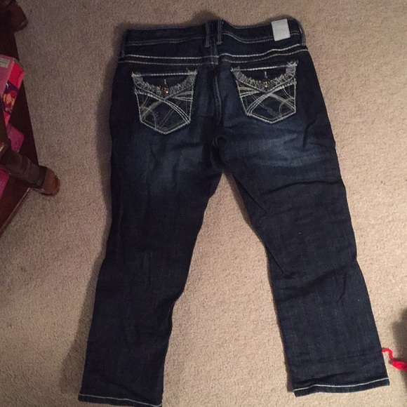 Capris - Picture 2 of 4